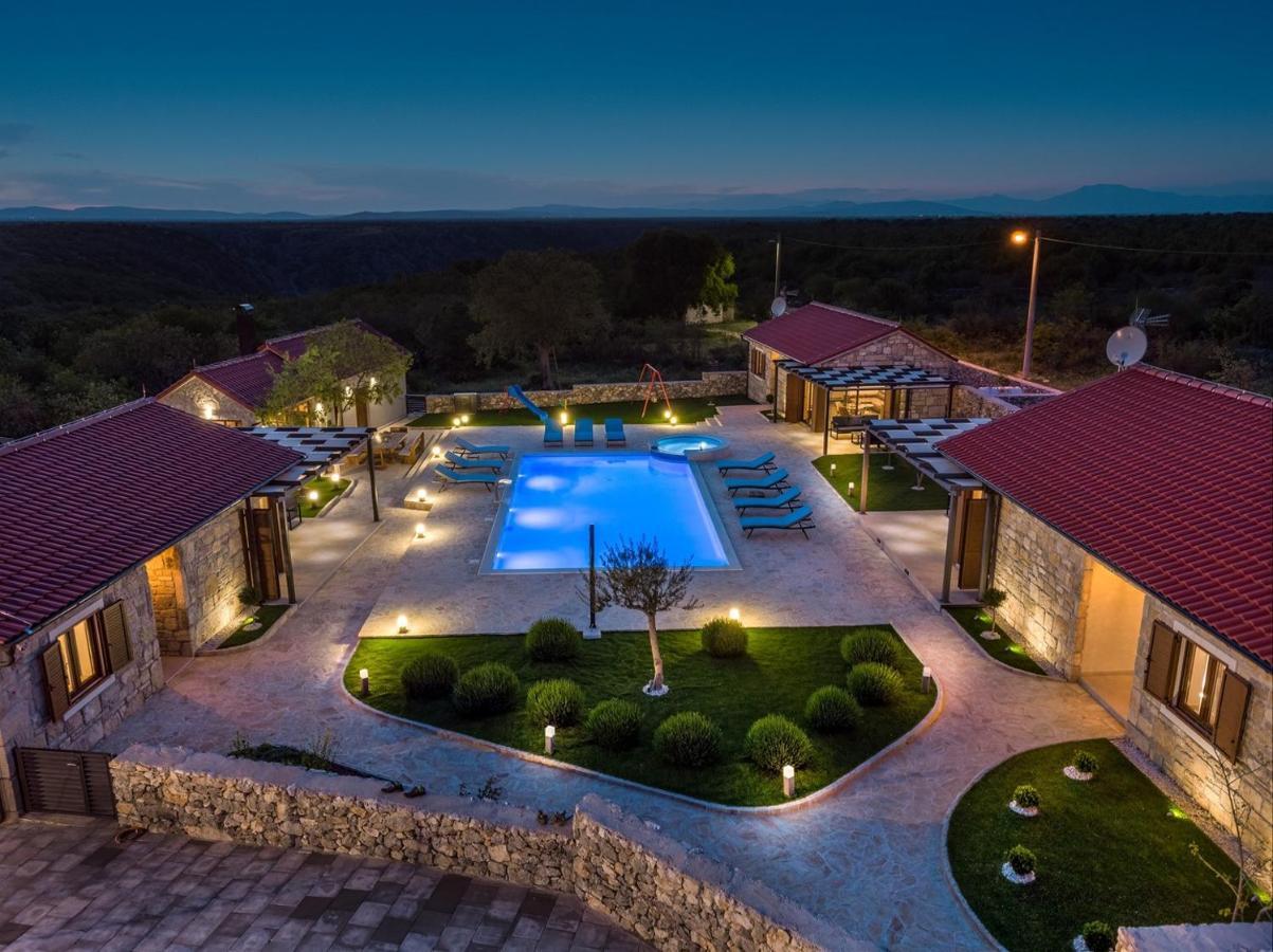 New! Promina Luxury Villa With 72Sqm Heated Pool, Jacuzzi, Infrared Sauna, Tennis Court, Media Room Bogatic Exterior photo