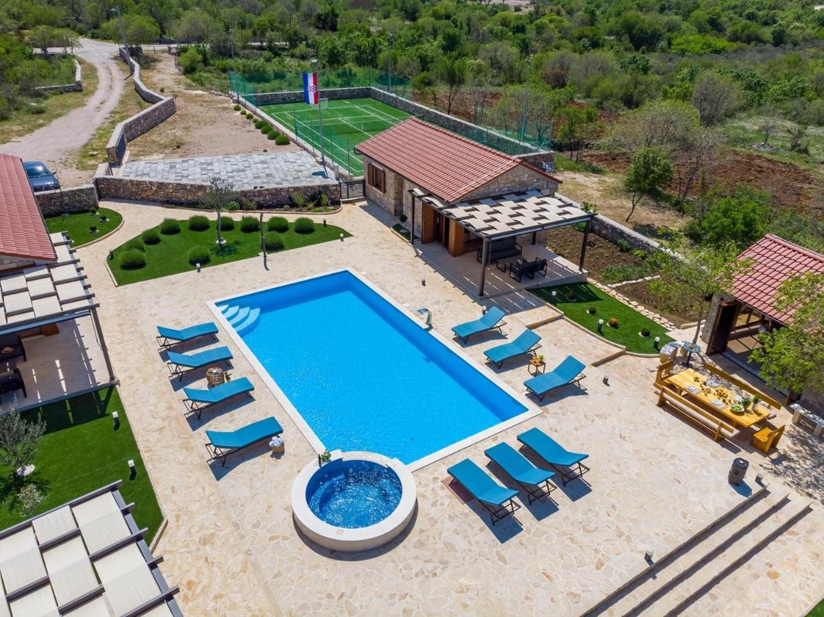 New! Promina Luxury Villa With 72Sqm Heated Pool, Jacuzzi, Infrared Sauna, Tennis Court, Media Room Bogatic Exterior photo